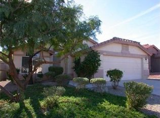 1027 E Amberwood Dr, Phoenix, AZ 85048