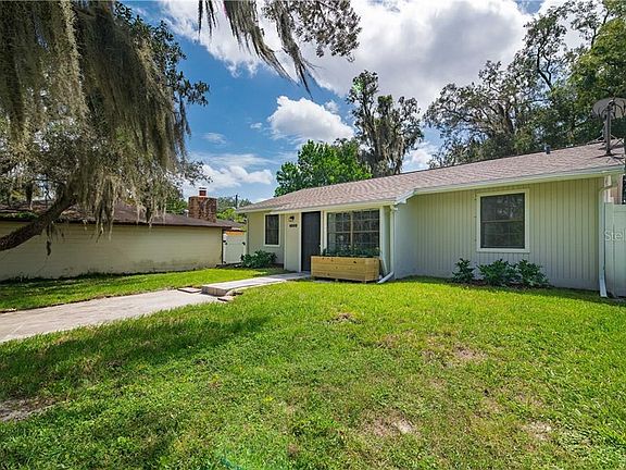 5th image of 4809 E Linebaugh Ave