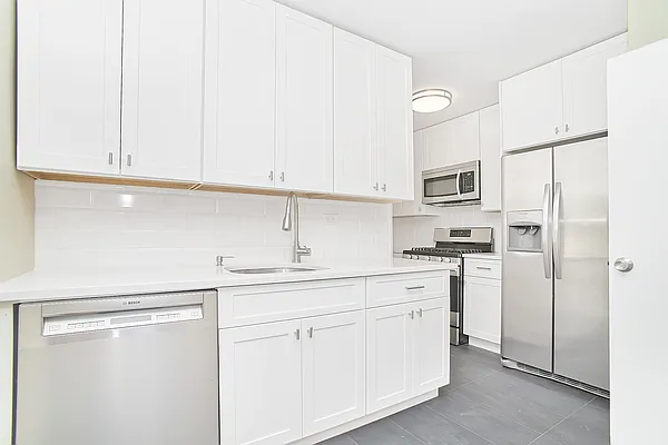 Rented by Living New York | media 9