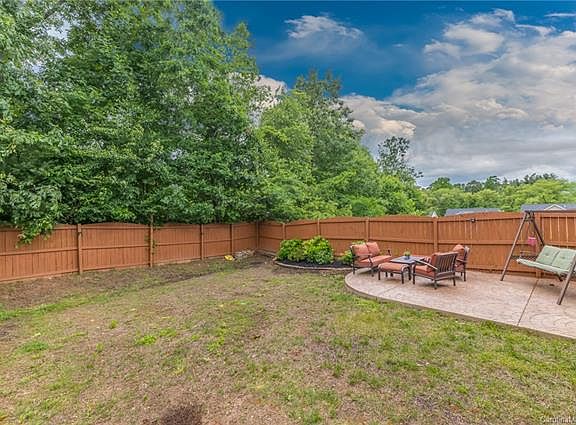 5th image of 109 Foxtail Ct #8
