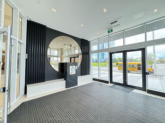 2nd image of 2031 Kennedy Rd #2621