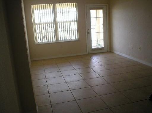 4th image of 148 SW Peacock Blvd APT 205