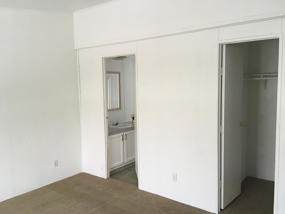 2nd image of 801 S Spokane Ave Lot 1