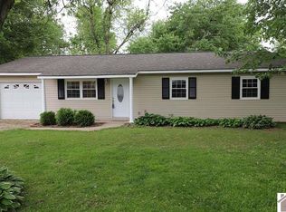 780 Eden Dr, Paducah, KY 42003