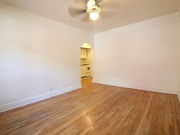 2nd image of 465 W 51st St #1EE