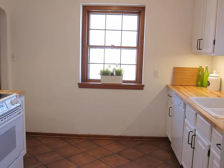 1615 Beech St — Photo 7