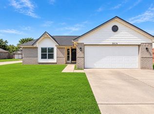 3816 Youpon Dr, La Porte, TX 77571