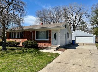 3916 Clayborn Rd, Lansing, MI 48911