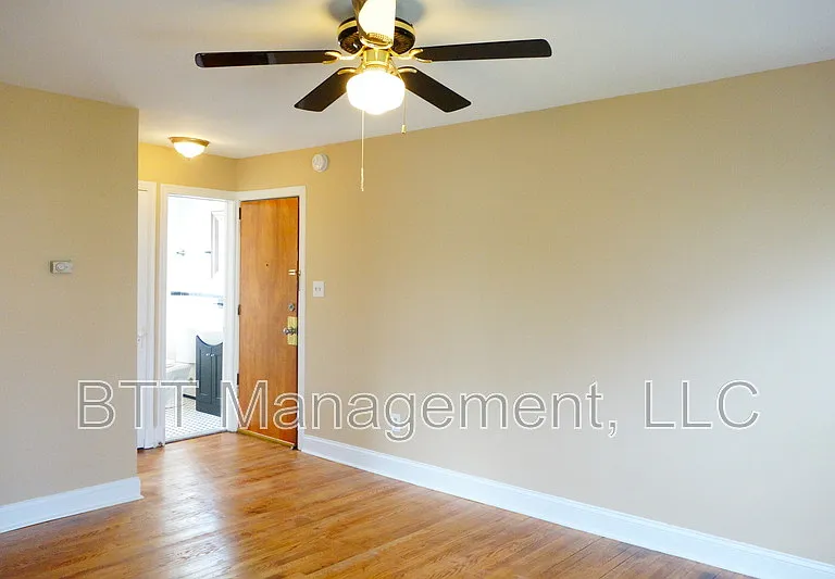 8400 Greenwood Ave #4 — Photo 43