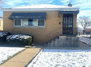 12717 S Justine St, Calumet Park, IL 60827