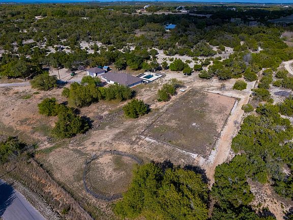 3rd image of 500 Madrone Ranch Trl