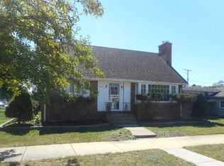 8600 S Winchester Ave, Chicago, IL 60620