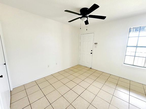 5th image of 120 E Schunior St #12