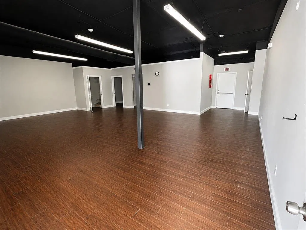 Studio, $1,400 — Photo 3