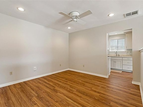 4th image of 2828 Steamship Cir APT A