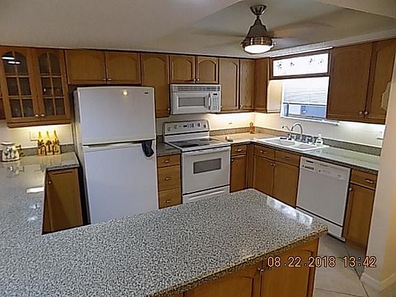 5th image of 4660 Marine Pkwy Unit 304