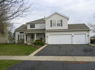 683 Linden Dr, Carol Stream, IL 60188