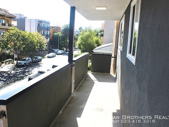 4th image of 6350 Willoughby Ave APT 8