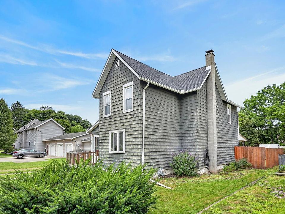 1st image of 103 Elsbree St