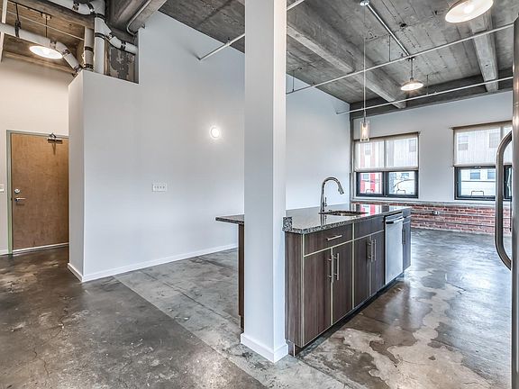 2nd image of 4804 Brown St #403
