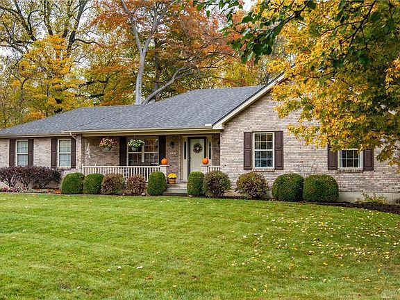 2nd image of 521 Tara Ct