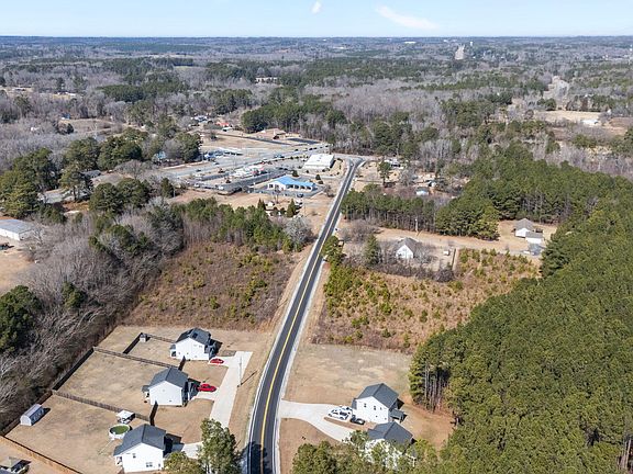 5th image of 180 Western Pine Way