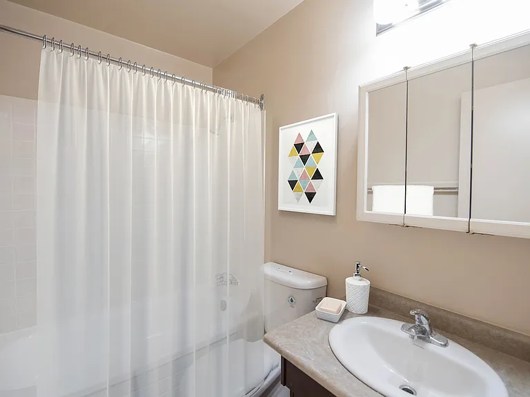370 Partridge Ave — Photo 4