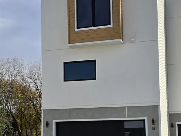 228 S Highway 71 #D18, Arnolds Park, IA 51331