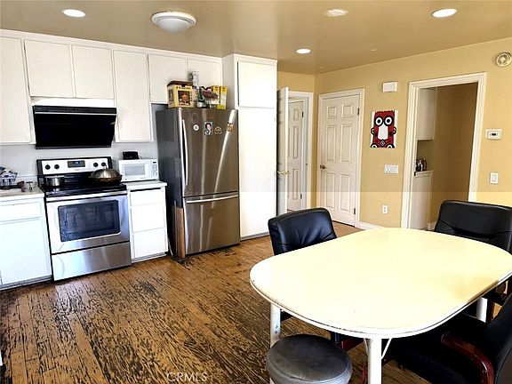 5th image of 3852 Uris Ct