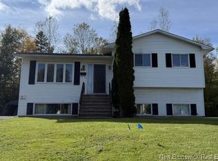 40 Emmerson St, Fredericton, NB E3B 6G8