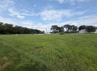 1205 Summerland Ky, Machesney Park, IL 61103