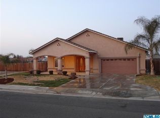 1718 W Pioneer Ave, Porterville, CA 93257