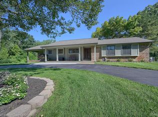 58075 Travis Rd, New Hudson, MI 48165