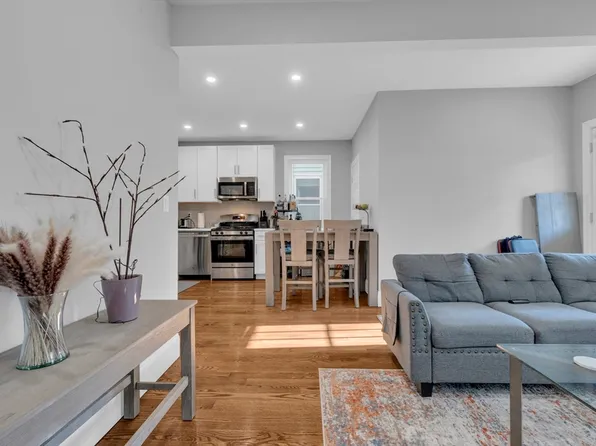 68 Harvest St, Dorchester, MA 02125