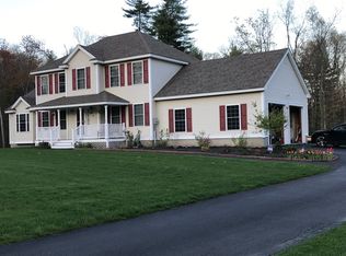 33 Lampton Dr, Derry, NH 03038