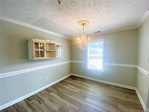 3rd image of 330 Bubble Creek Ct Unit 8