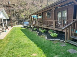 943 Burning Fork Rd, Pikeville, KY 41501