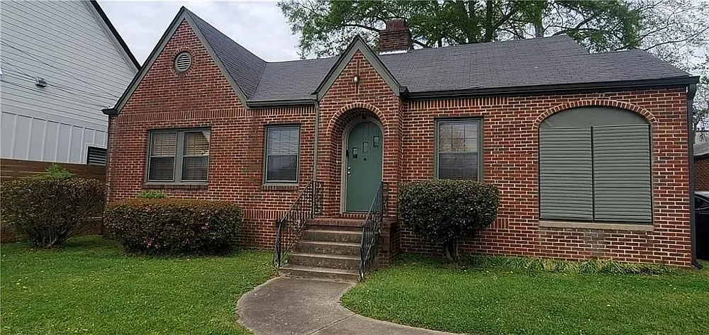 2 bed, 1105 sqft, $1,950 — Photo 1