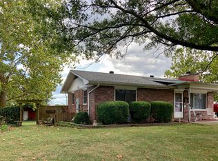 902 E Market St, Diamond, MO 64840