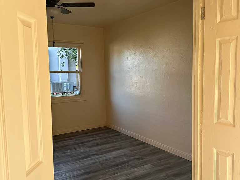 2535 W 4th St #4 — Photo 7
