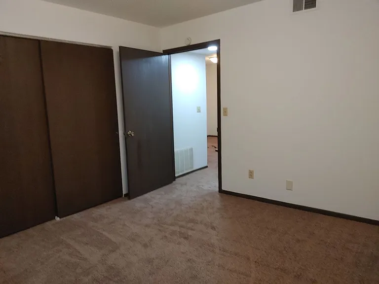3120 Autumn Leaf Dr — Photo 4