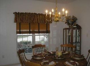 2001 Rustling Oak Ct, Beavercreek, OH 45431