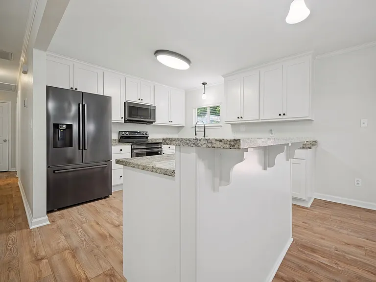 412 Nicewood Dr — Photo 5