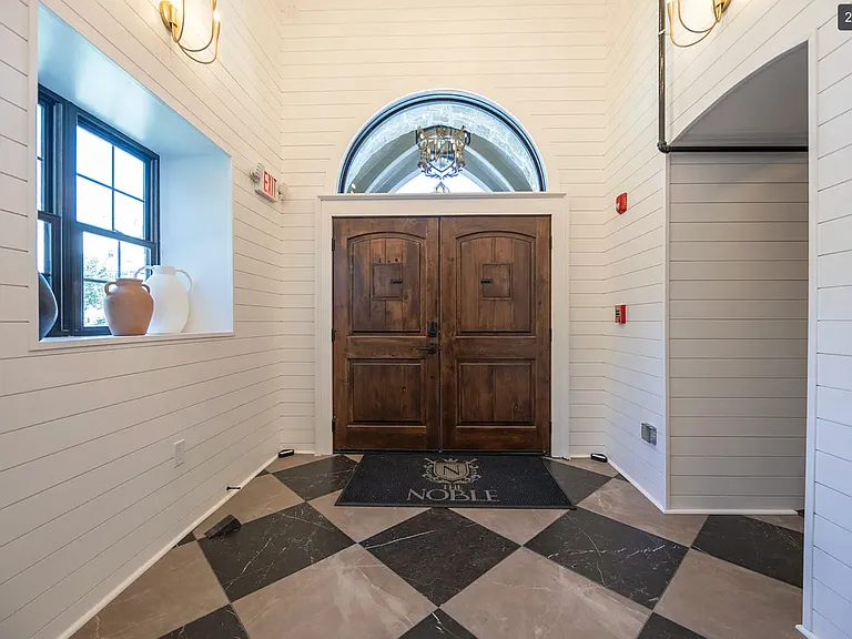 126 Adelaide Ave #103 — Photo 15