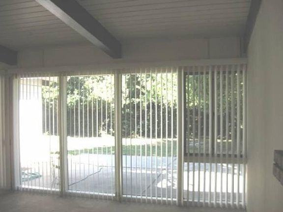 Livingroom Window