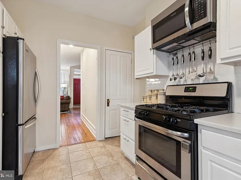 889 N Bucknell St — Photo 12