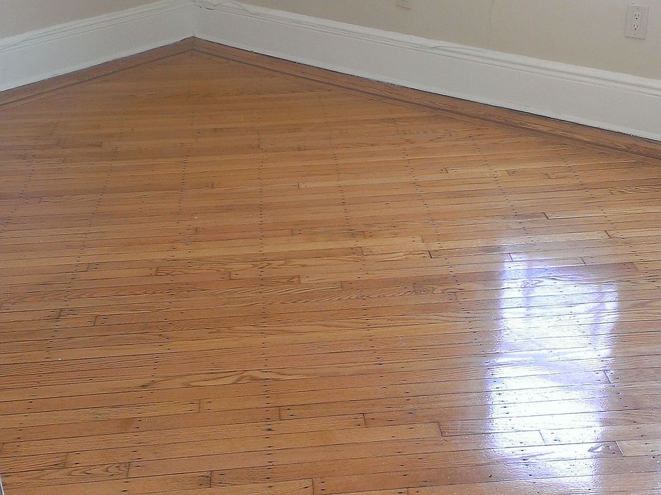 1st image of 310 E 16th St