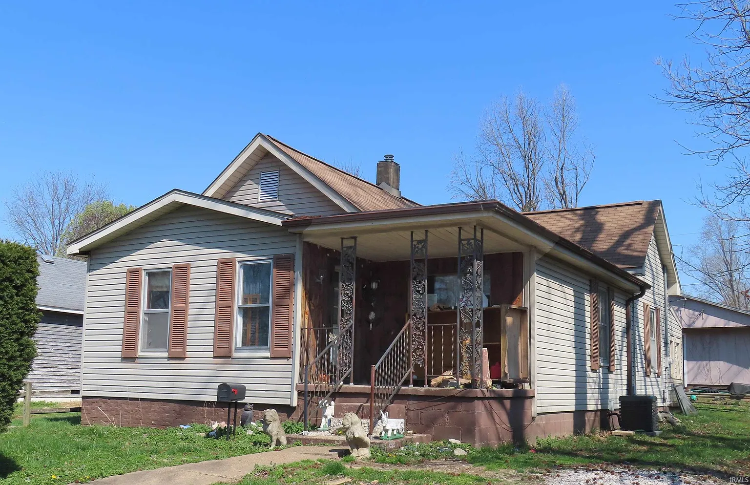 1826 S Bosse Ave photo 1