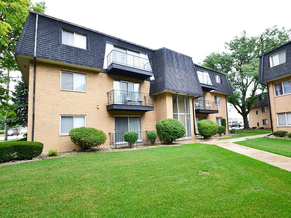 1st image of 4825 W 109th St APT 101
