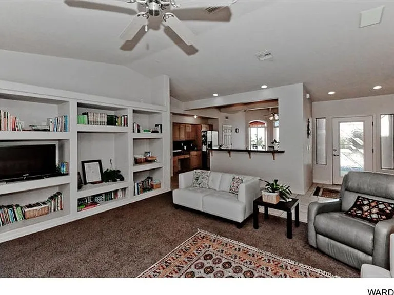 820 Granada Vereda — Photo 5